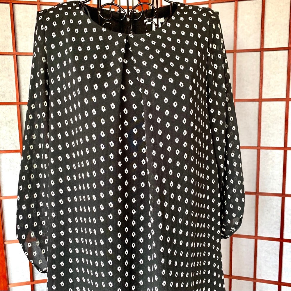 H&M Black Diamond Patterned Shift Dress